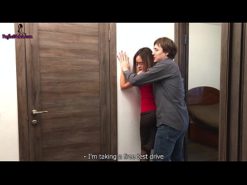 ❤️ I-Realtor e-Sexy idlala i-pussy kunye ne-Fucks ngelixa ithengisa igumbi layo-Krempai Isondo esikhulu kuthi xh.watchhentai.ru